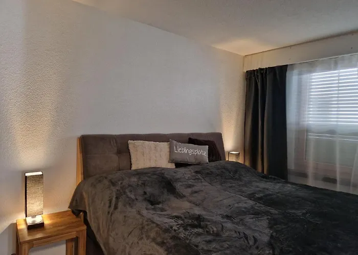 Fewo's Und Apartment's Schoeneck Lägenhet